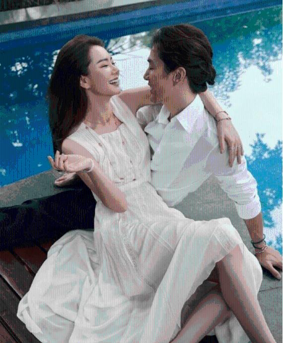 颖儿在直播当中回应演《千山暮雪》时发胖，女明星们都是怎么减肥的？游戏画面