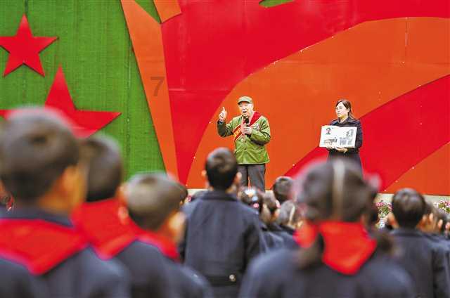 谊砾控股盘中异动 大幅跳水5.17%报0.165港元